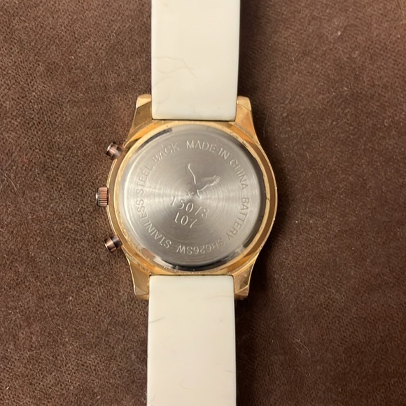 American Eagle Jelly Watch Cream and Rose Gold - Picture 4 of 4